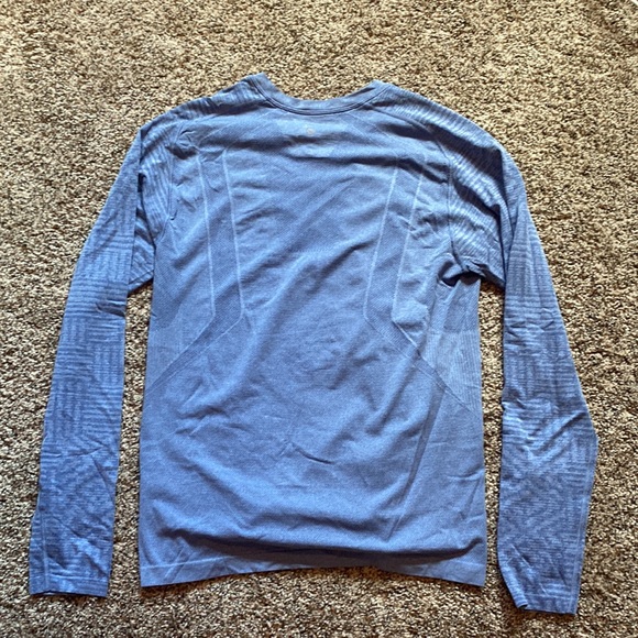Luluelmon metal vent long sleeve - Picture 4 of 4